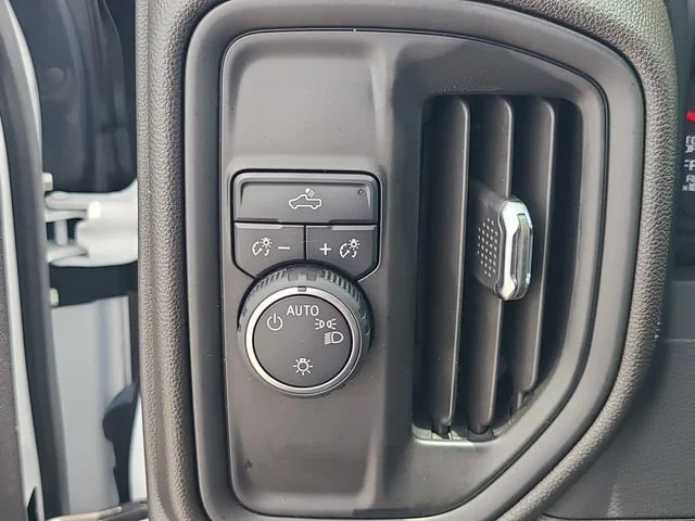 Used 2025 Summit White Chevrolet Custom image 22