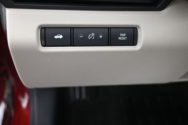 Used 2025 Red Nissan 2.5 SV image 21