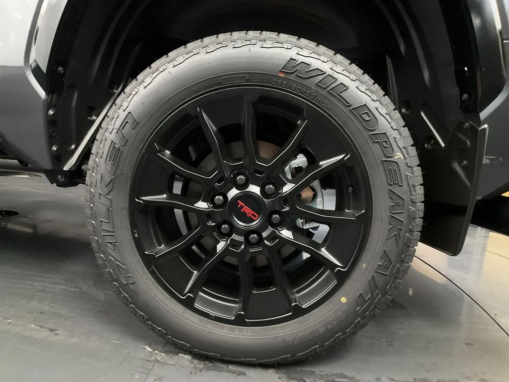New 2026 Magnetic Gray Metallic Toyota Platinum image 25