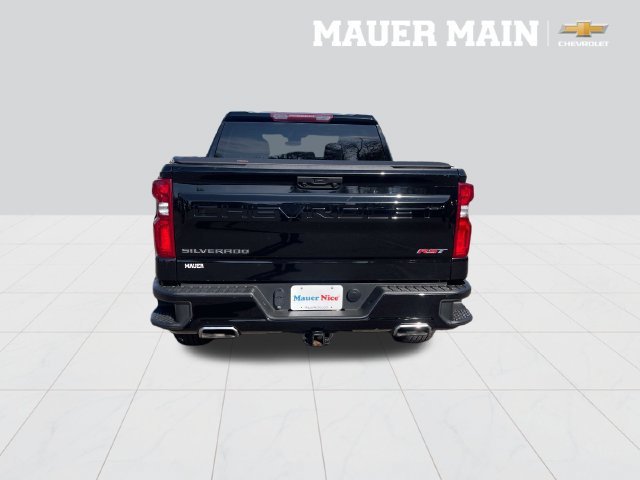Certified Used 2022 BLACK Chevrolet RST image 4
