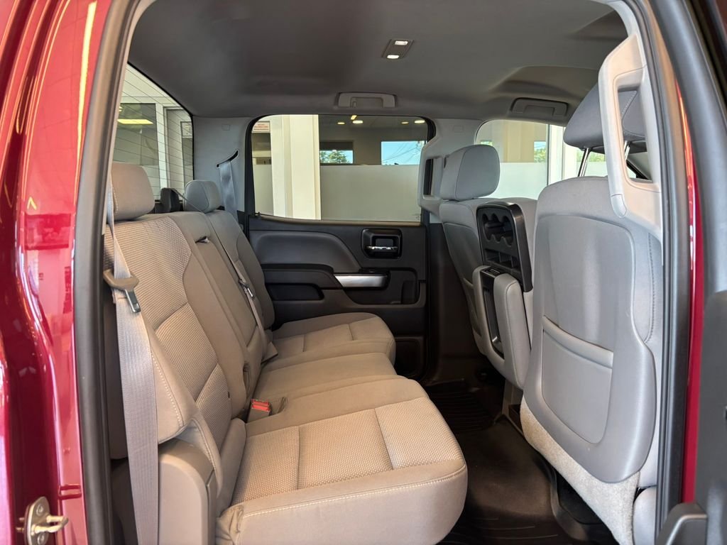 Used 2014 Red Chevrolet LT image 25
