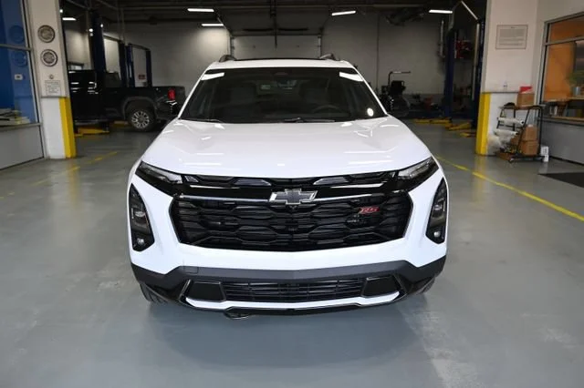 New 2027 Polar White Tricoat Chevrolet RS image 2