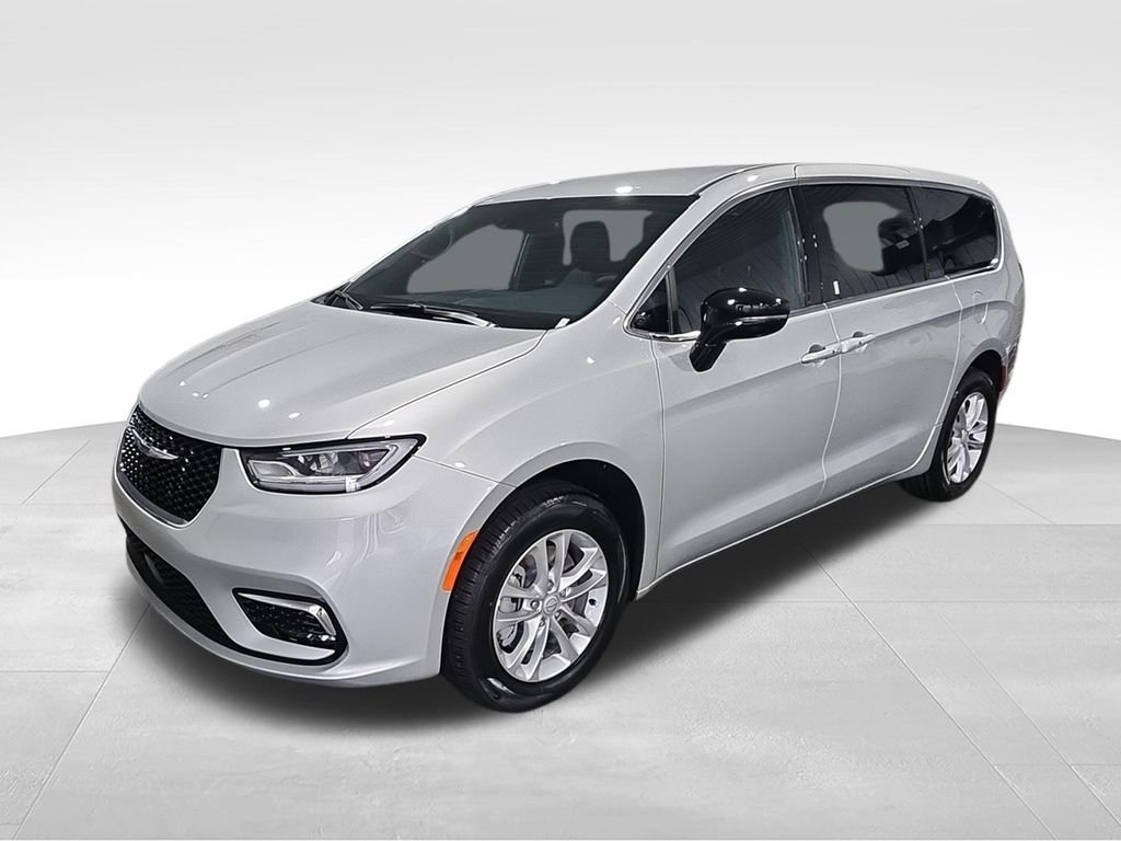 2026 Chrysler Pacifica Select - Photo 4