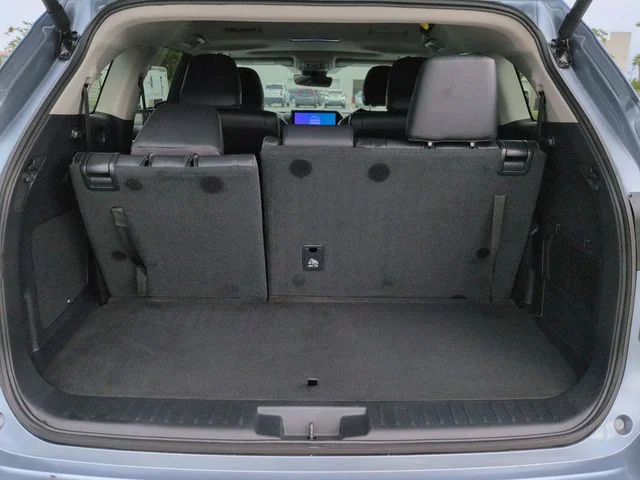 Certified Used 2024  Toyota Limited image 13