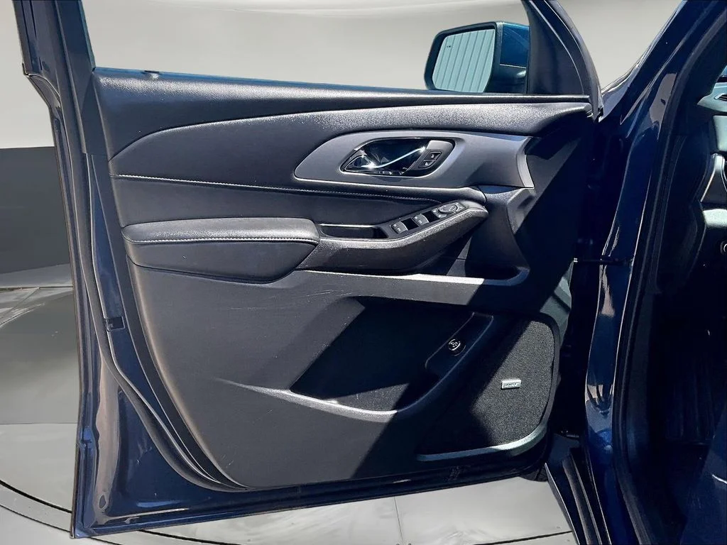 Used 2023 Blue Chevrolet LT Leather image 23