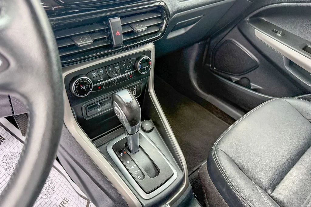 Used 2020 White Ford Titanium image 18