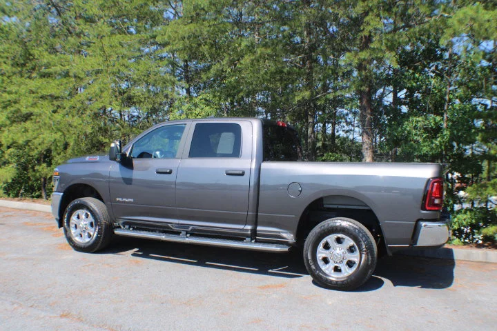 Used 2025  Ram Big Horn image 3