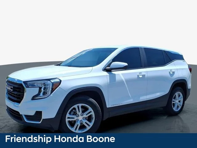 Used 2023 White GMC SLE image 2