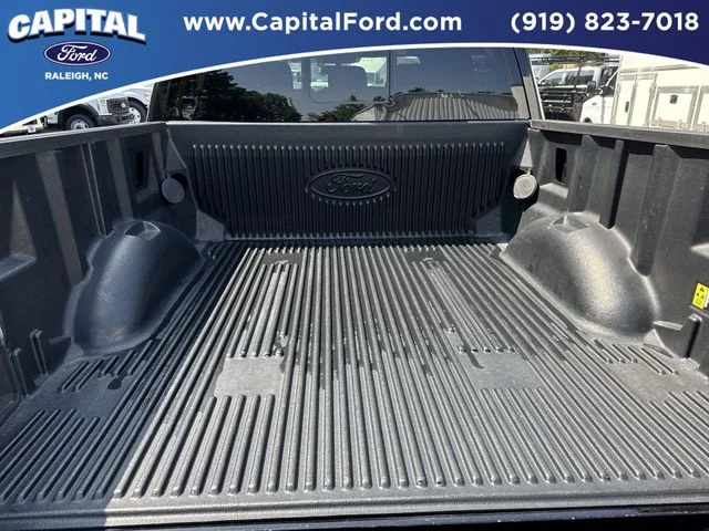 Used 2023 Black Ford XLT image 16
