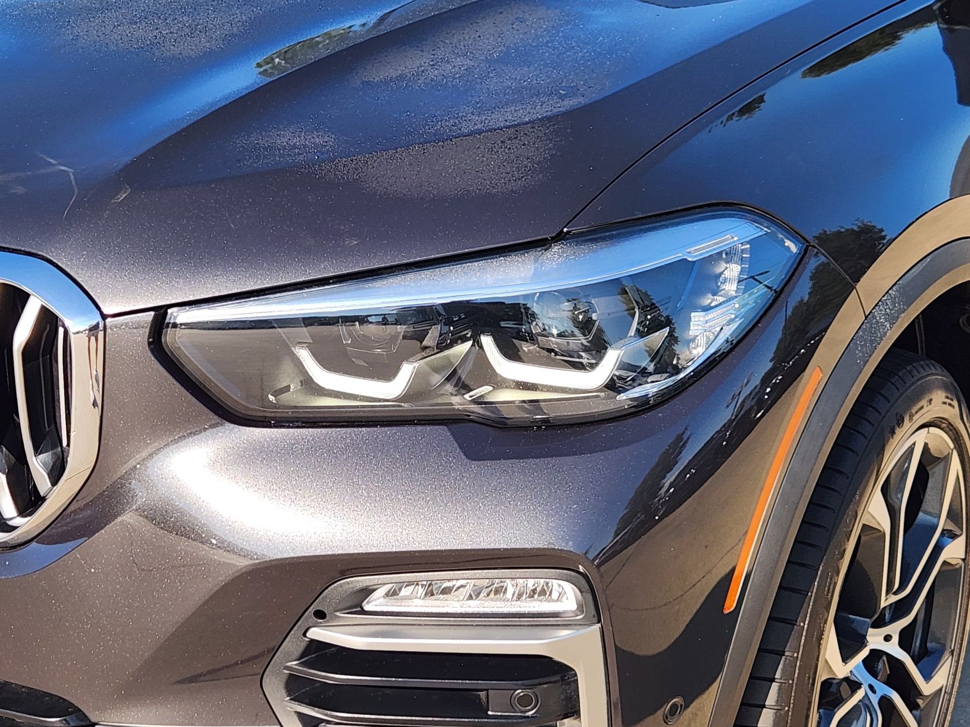 Used 2021 Dark Graphite Metallic BMW sDrive40i image 11