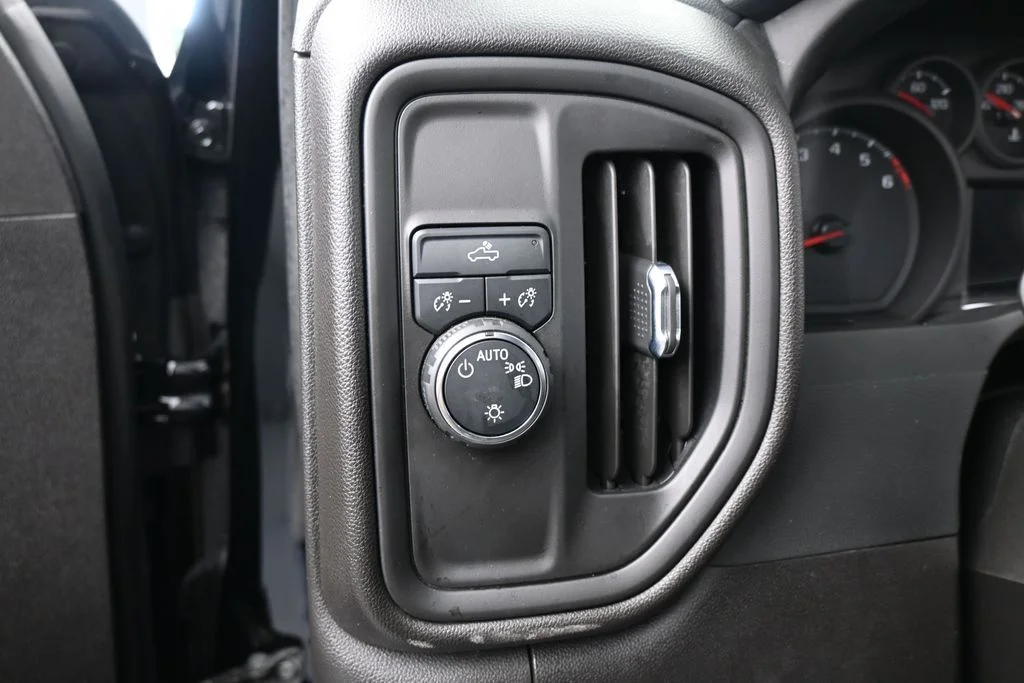 Used 2024 Black Chevrolet Custom image 16