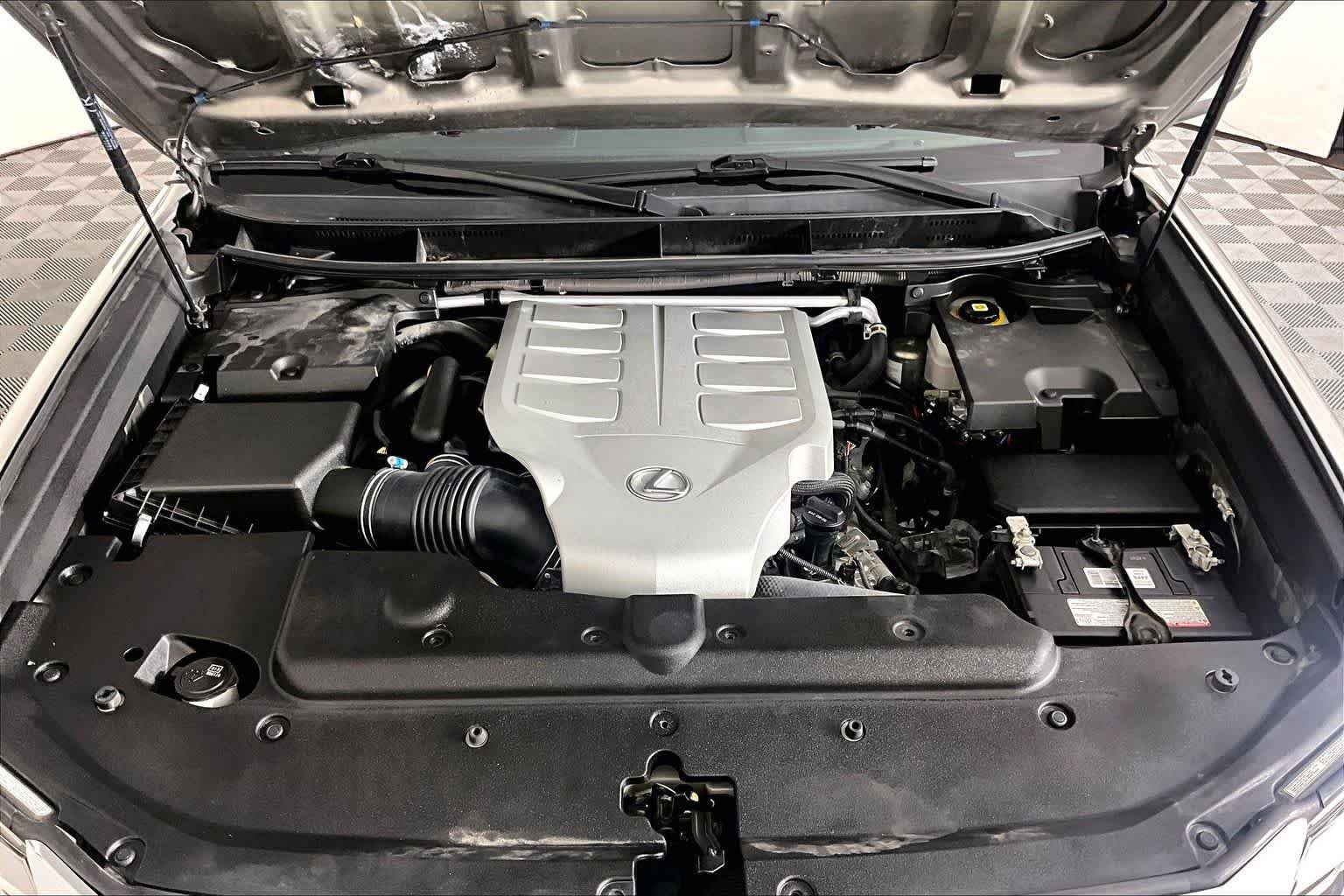 Used 2022 Atomic Silver Lexus Premium image 29
