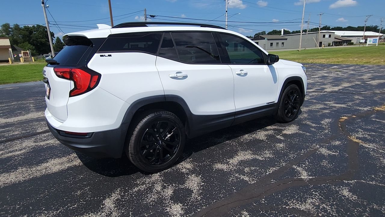Used 2020 White GMC SLE image 8