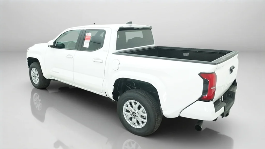 New 2026 Ice Cap Toyota SR5 image 14