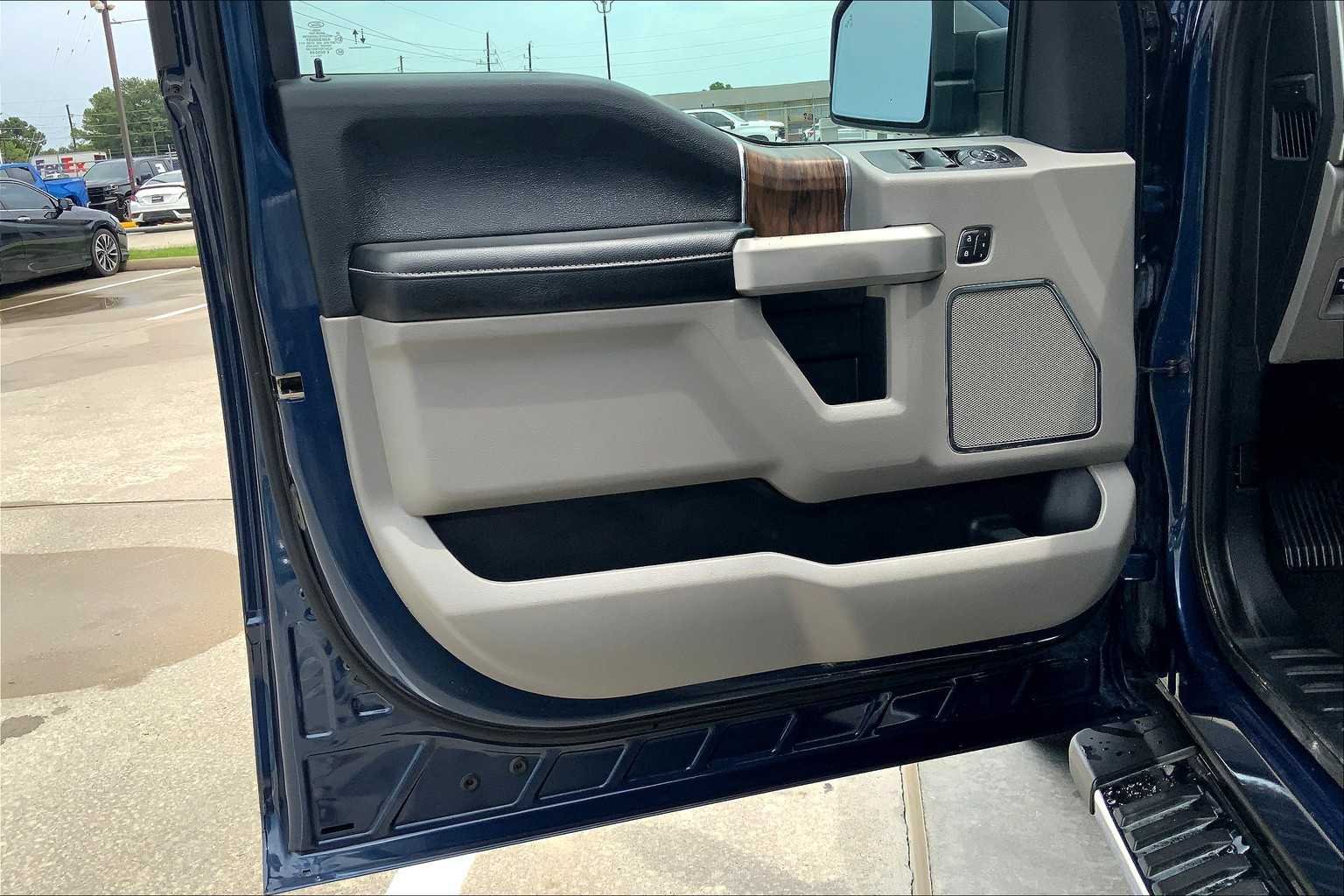 Used 2020 Blue Jeans Metallic Ford LARIAT image 20