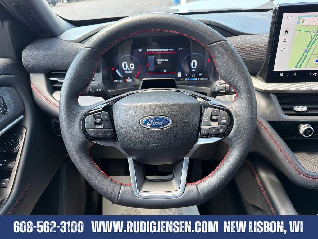 Used 2025 Gray Ford ST-Line image 14