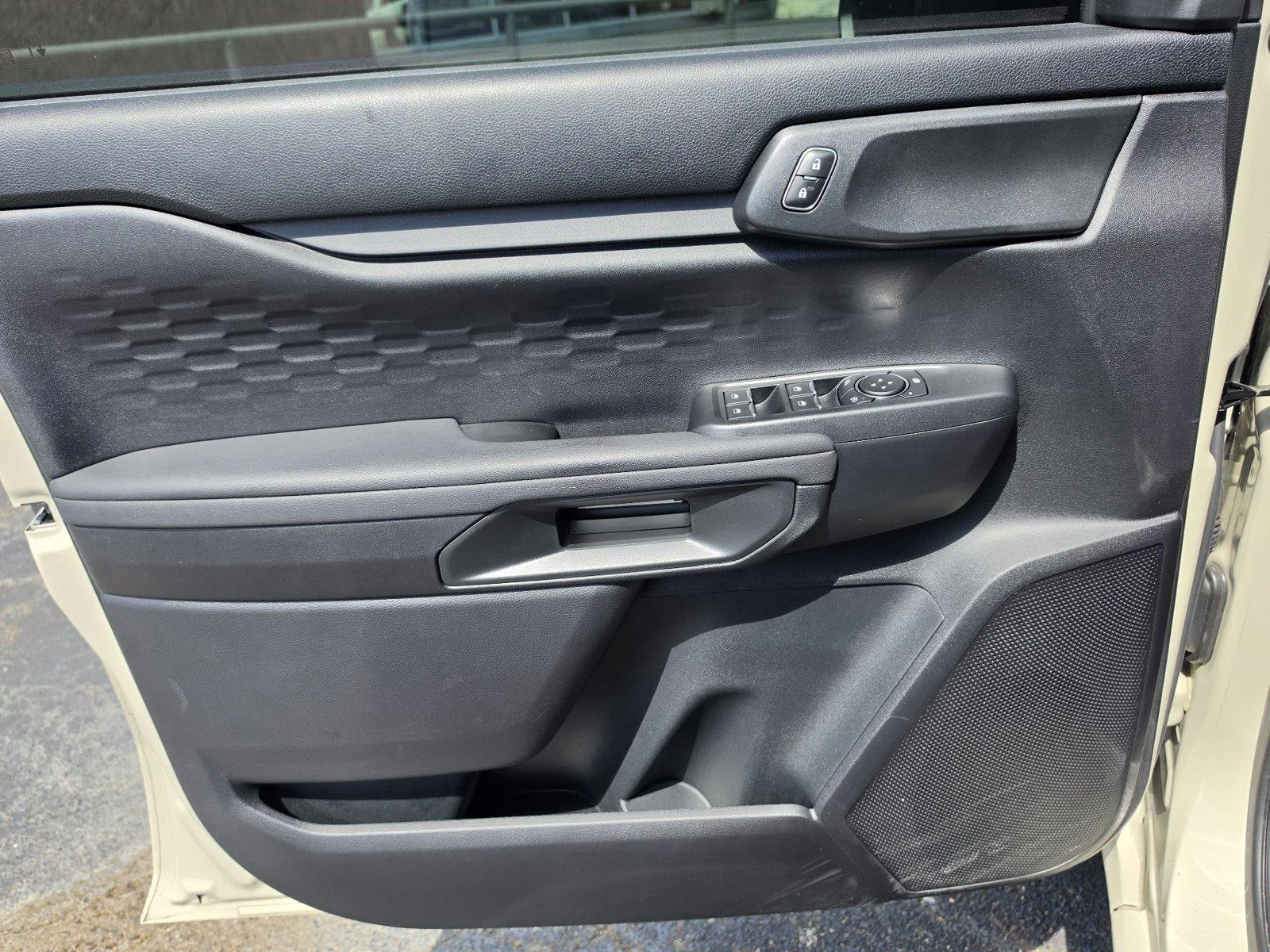 Used 2025 Desert Sand Ford XL image 15