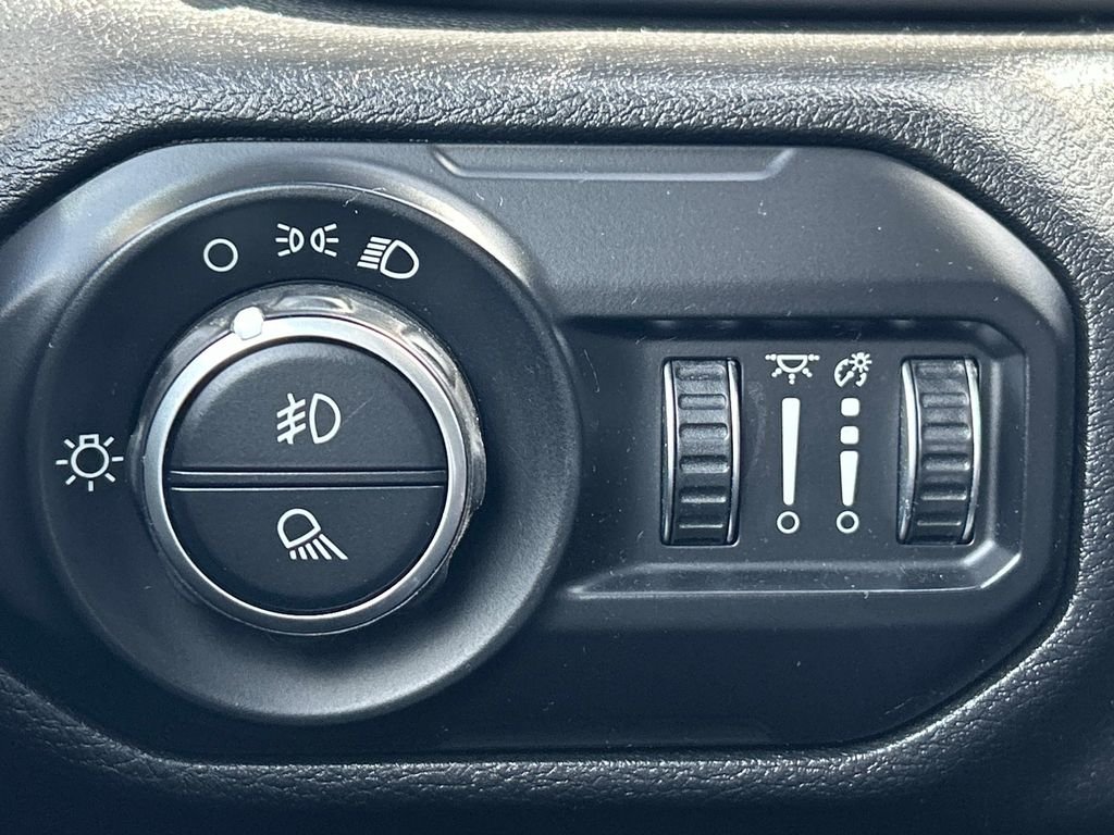 Used 2021 Gray Jeep Willys image 31