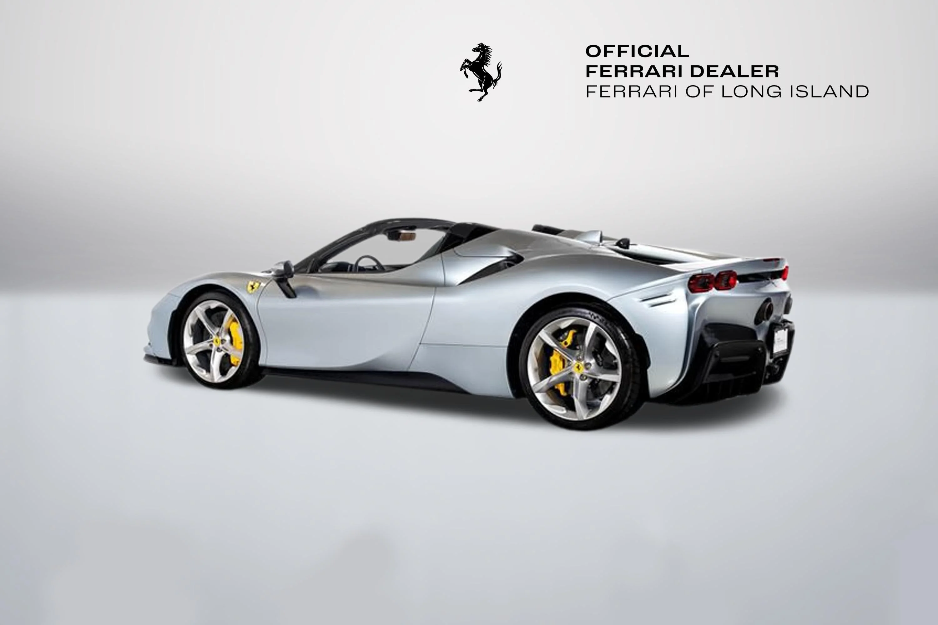 Used 2024 Grigio Alloy Ferrari  image 8