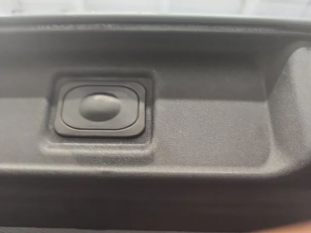 Used 2025 Gray Ford Select image 13