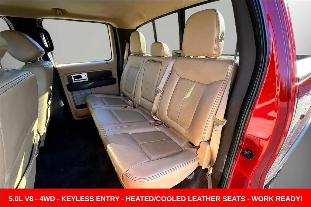 Used 2013  Ford Lariat image 27