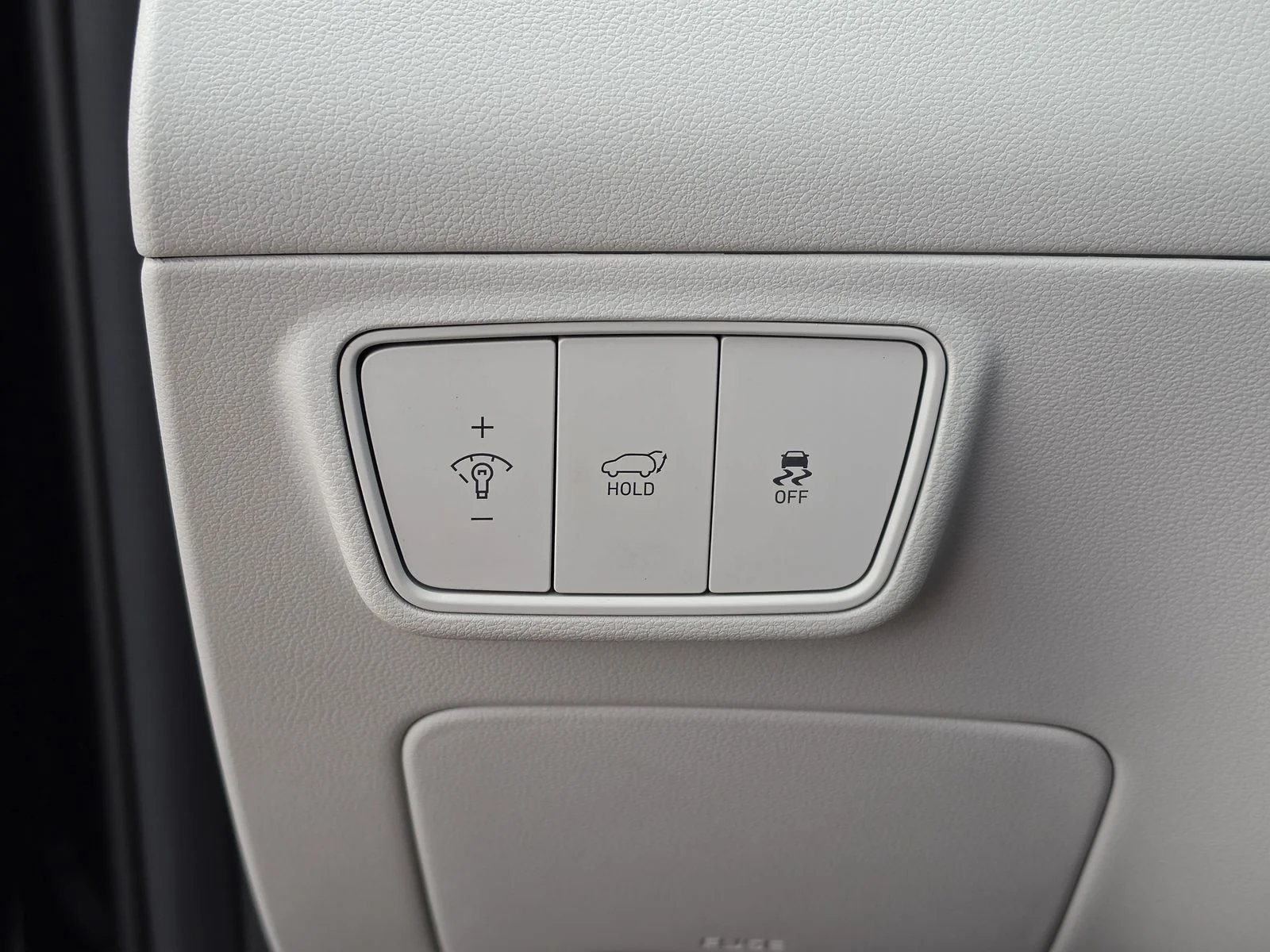 Used 2024 Black Hyundai SEL image 31