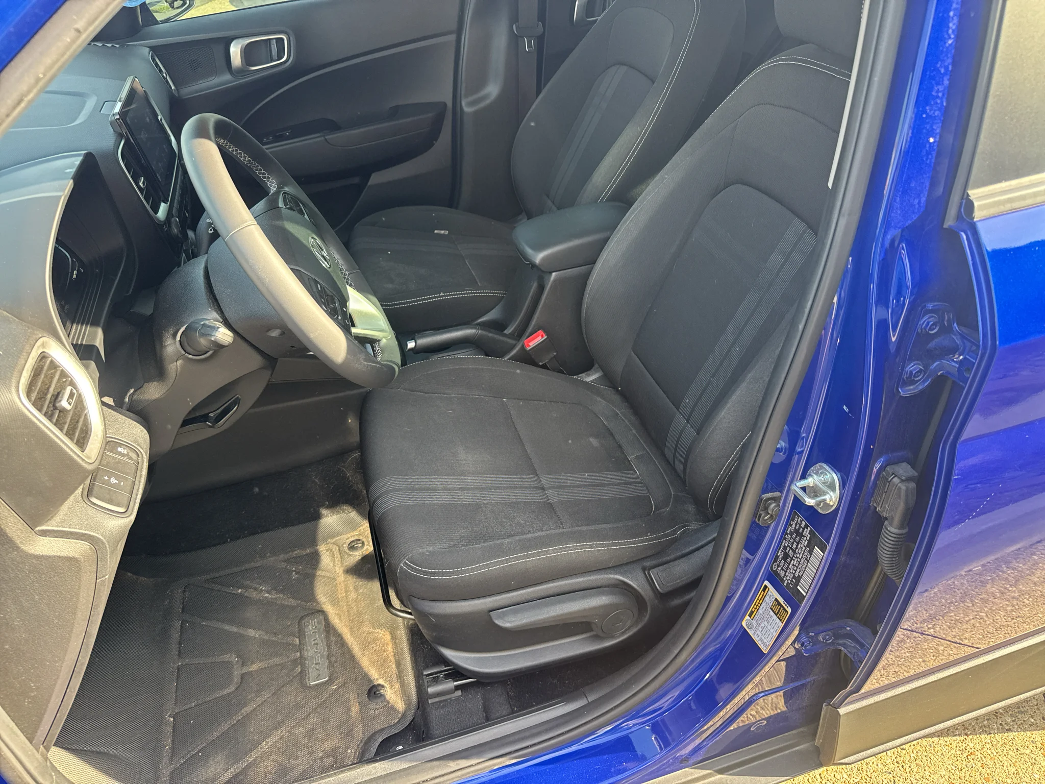 Used 2024 Intense Blue Hyundai SEL image 11