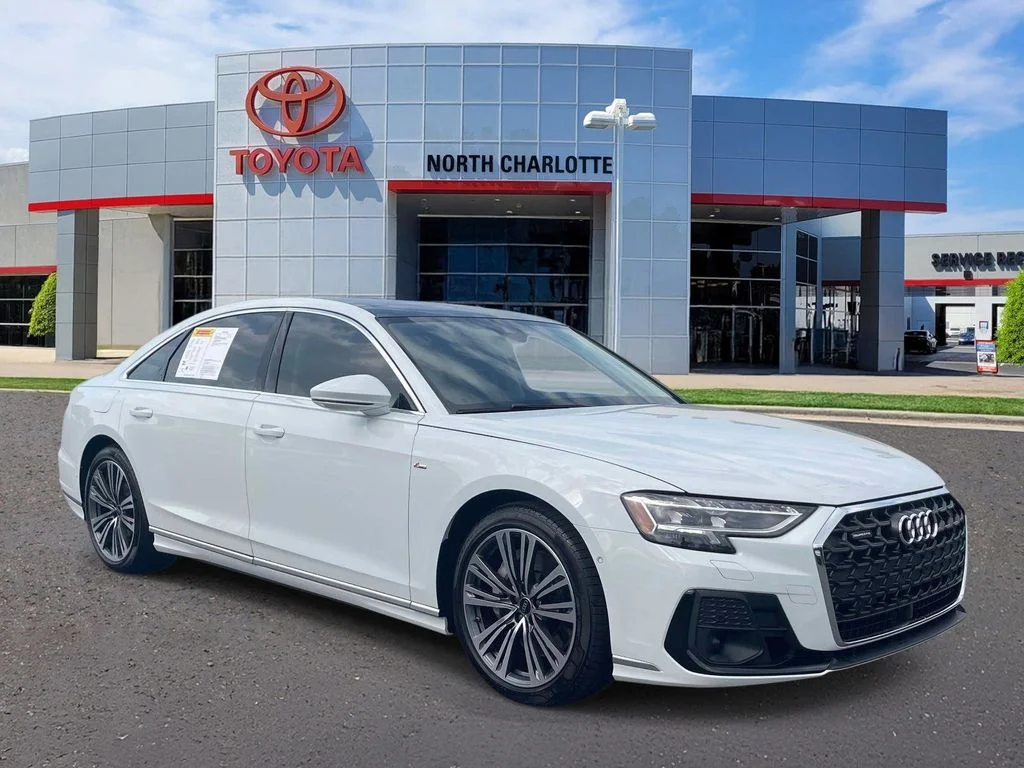 2023 Audi A8 55 TFSI L quattro Tiptronic's photo