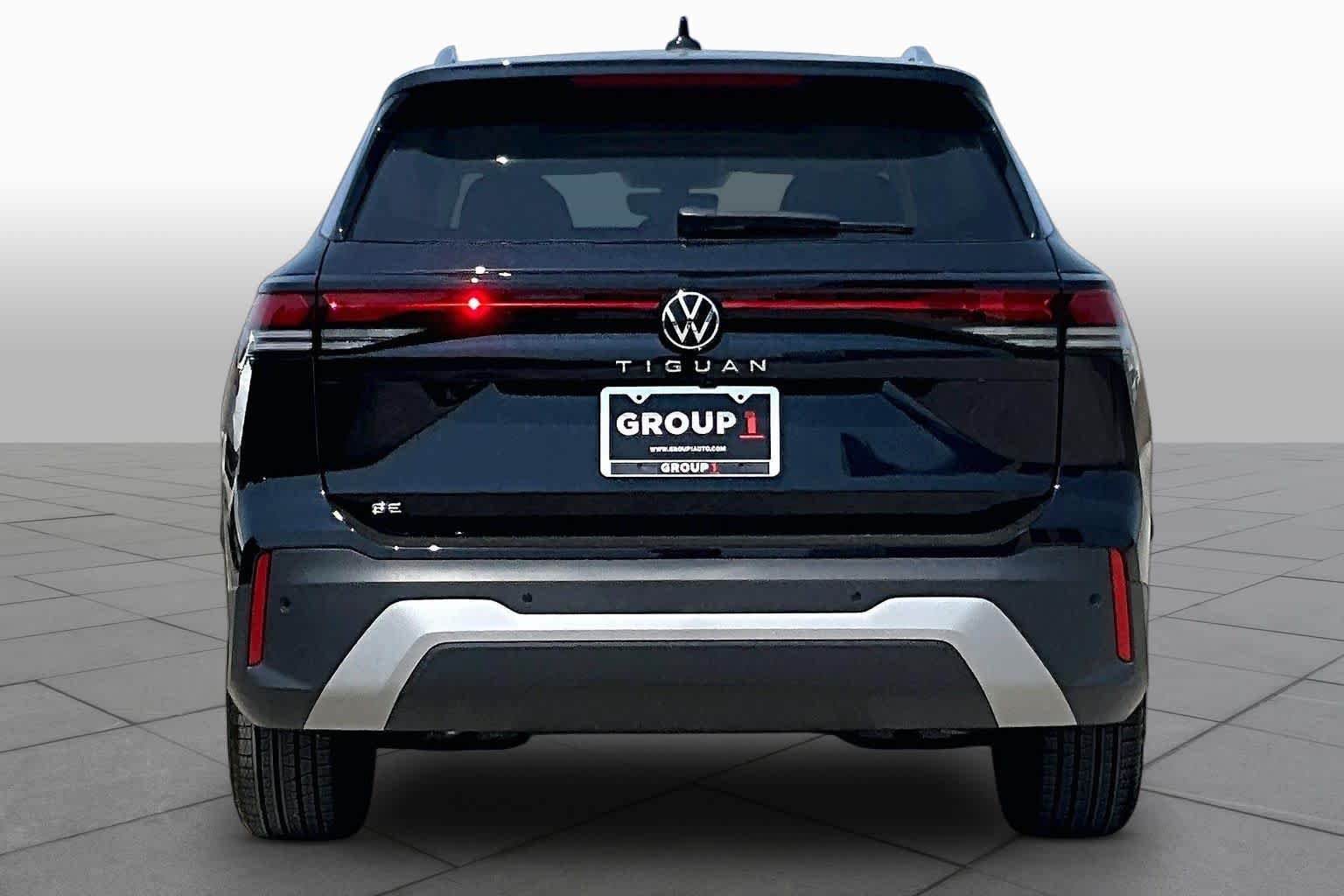 New 2026 Deep Black Pear Volkswagen 2.0T SE image 4