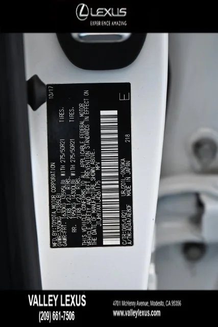 Used 2018 White Lexus 570 image 23