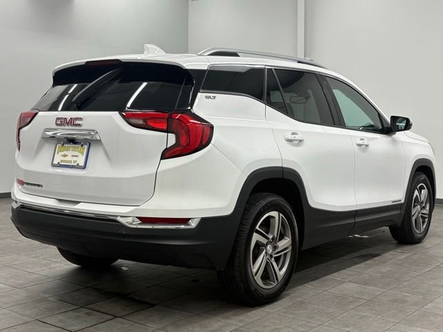 Used 2021 White GMC SLT image 2