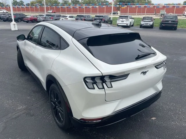 New 2025 Star White Metallic Tri-coat Ford Premium image 6