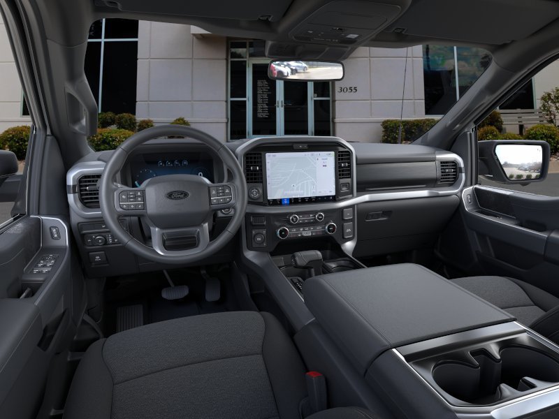 New 2026 Oxford White Ford XLT image 9