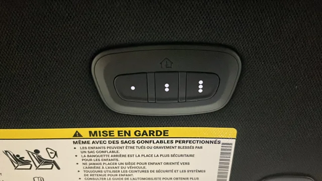 Used 2025 Diamond Black Chrysler Limited image 35