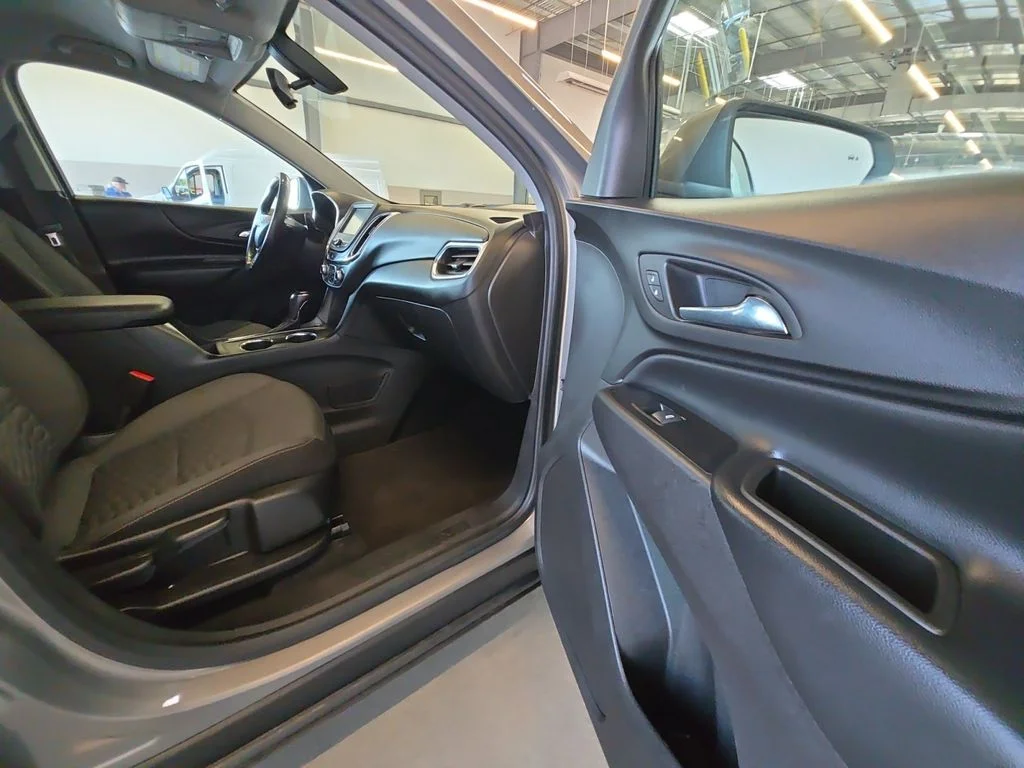 Used 2018 Gray Chevrolet LT image 30