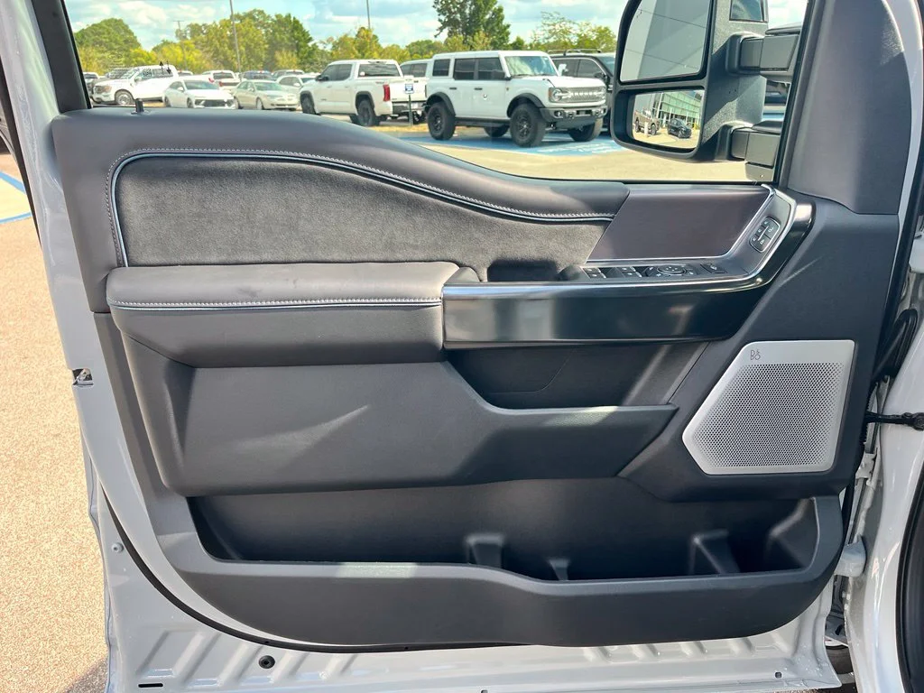 New 2026 White Ford Platinum image 16