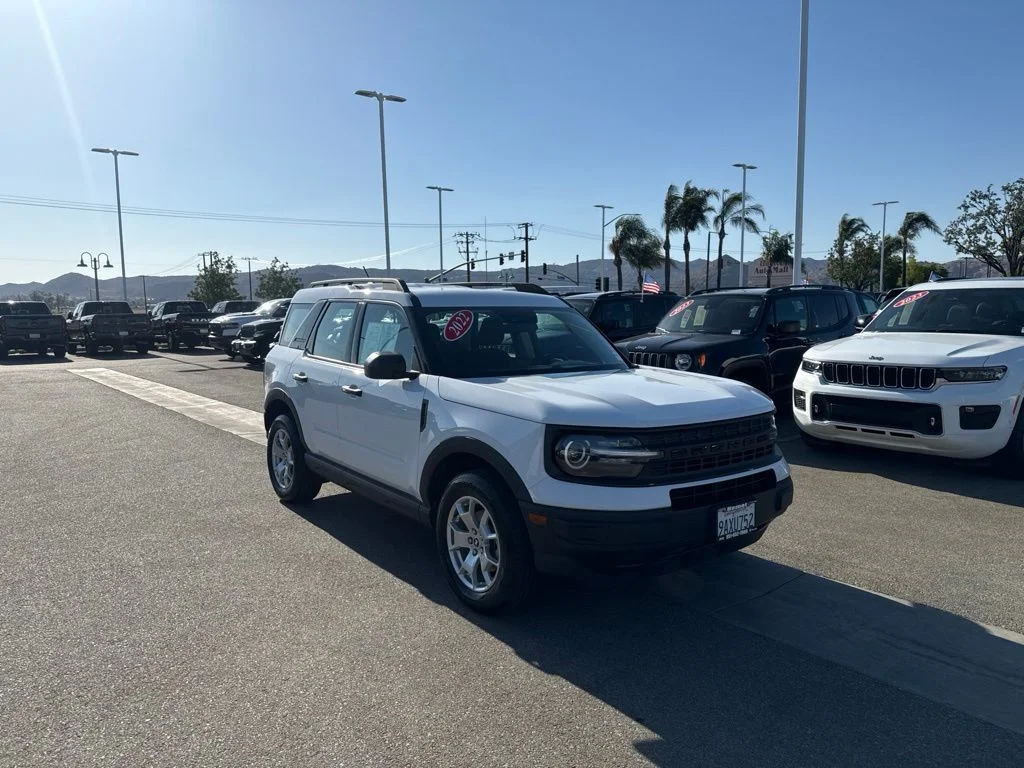 Used 2022 White Ford Base image 1