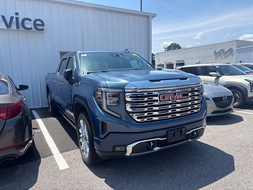 Used 2024 Blue GMC Denali image 10