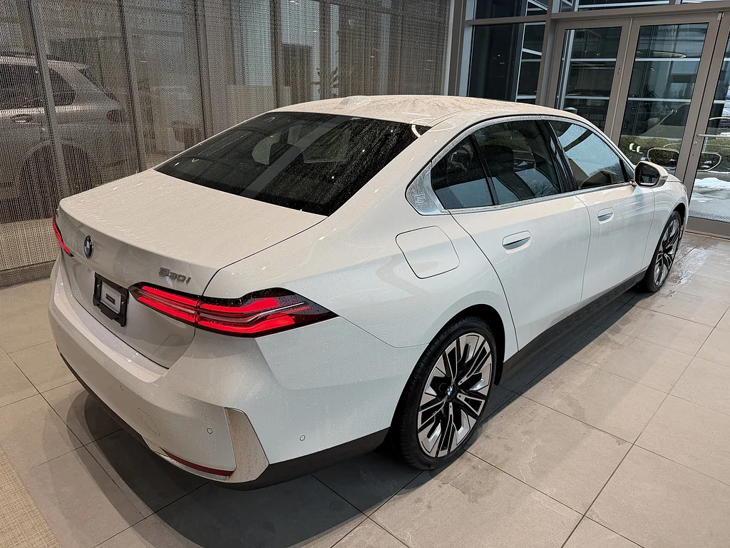New 2026 Alpine White BMW xDrive image 6