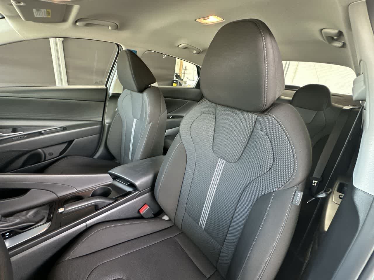 2026 Hyundai Elantra SE - Photo 14