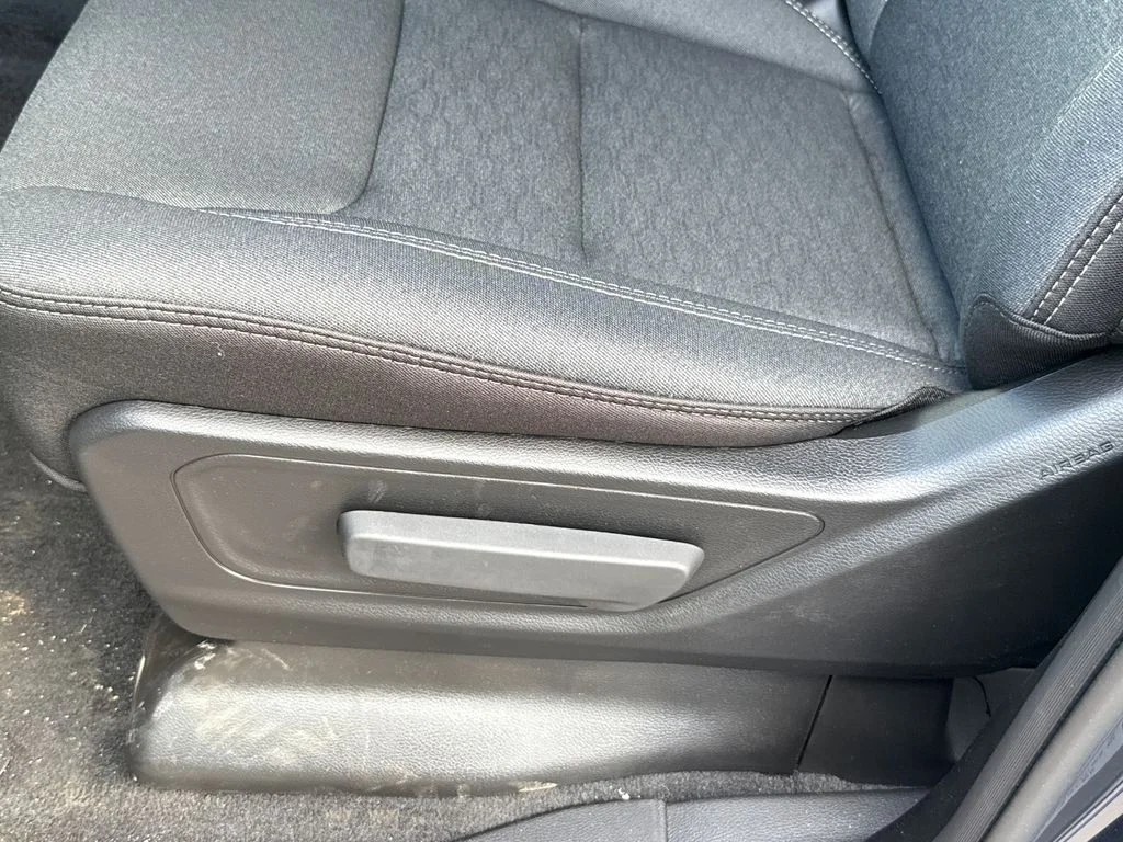 2026 RAM 1500 Warlock - Photo 23