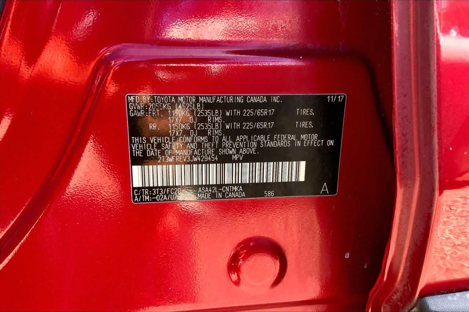 Used 2018 Ruby Flare Pearl Toyota XLE image 36