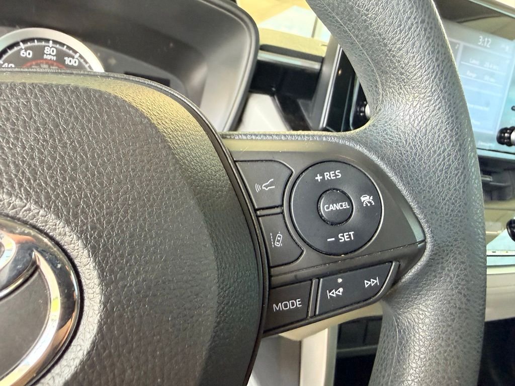 Used 2022 Blue Toyota L image 15