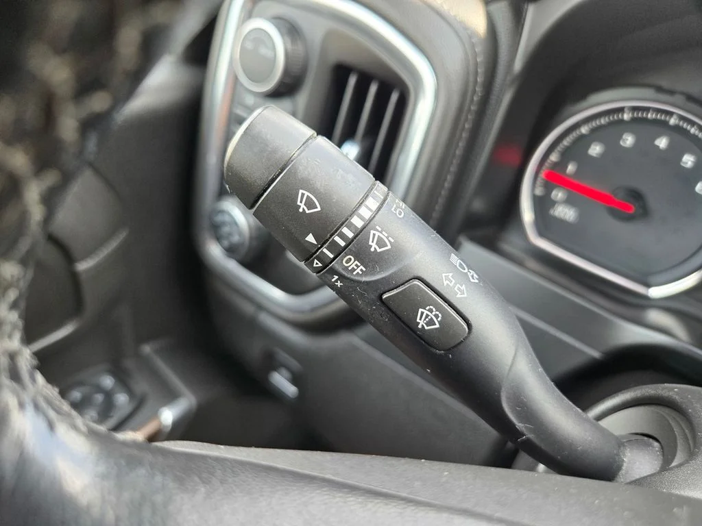 Used 2020 Red Chevrolet LT image 17