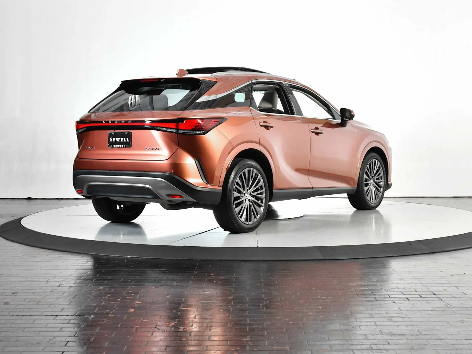 Used 2023 Copper Crest Lexus Luxury image 7