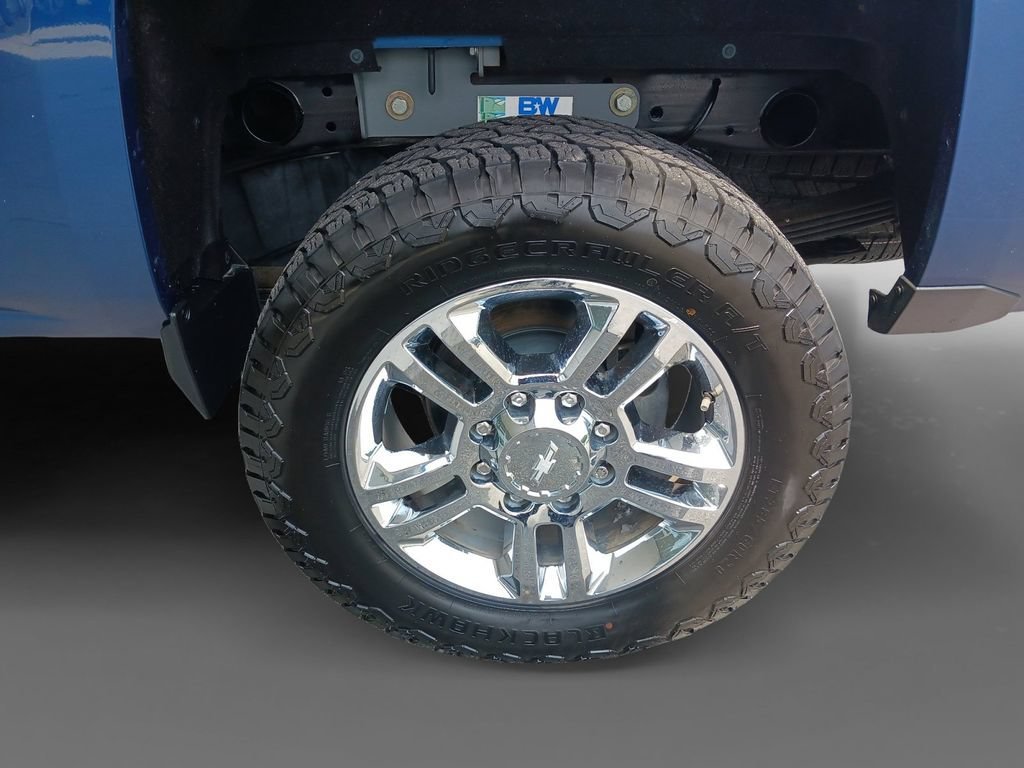 Used 2016 DEEP OCEAN BLUE METALLIC Chevrolet High Country image 8