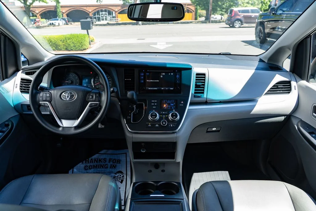 Used 2015 Black Toyota LE image 9
