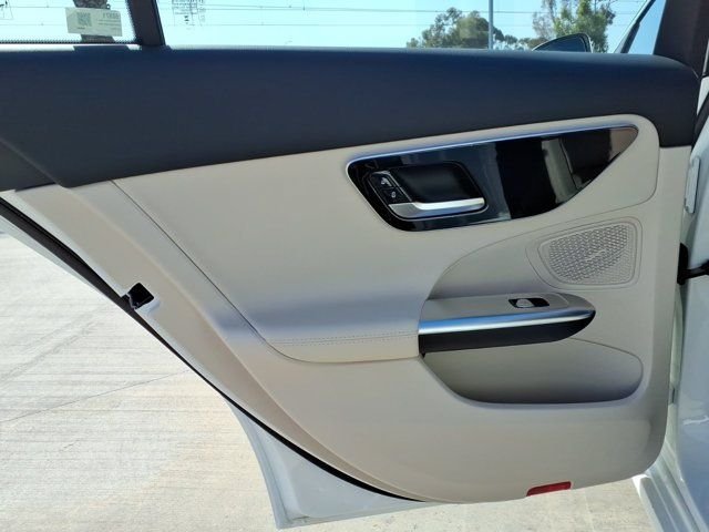 New 2026 Polar White Mercedes-Benz C 300 image 17