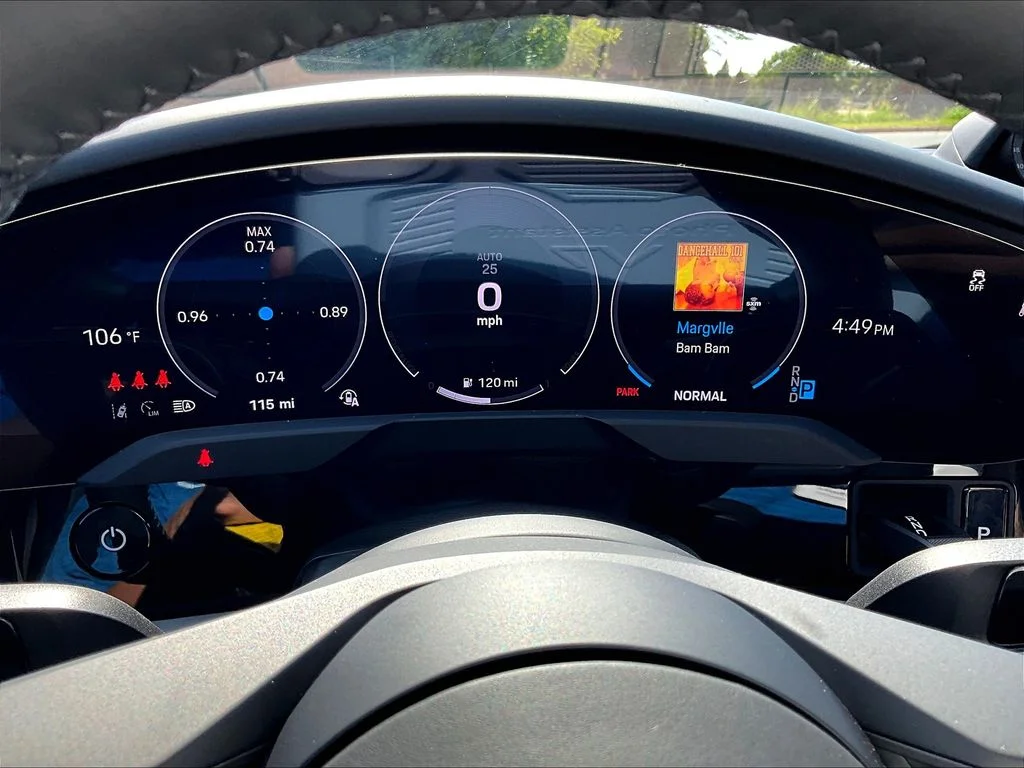 2025 Porsche Taycan Base - Photo 25