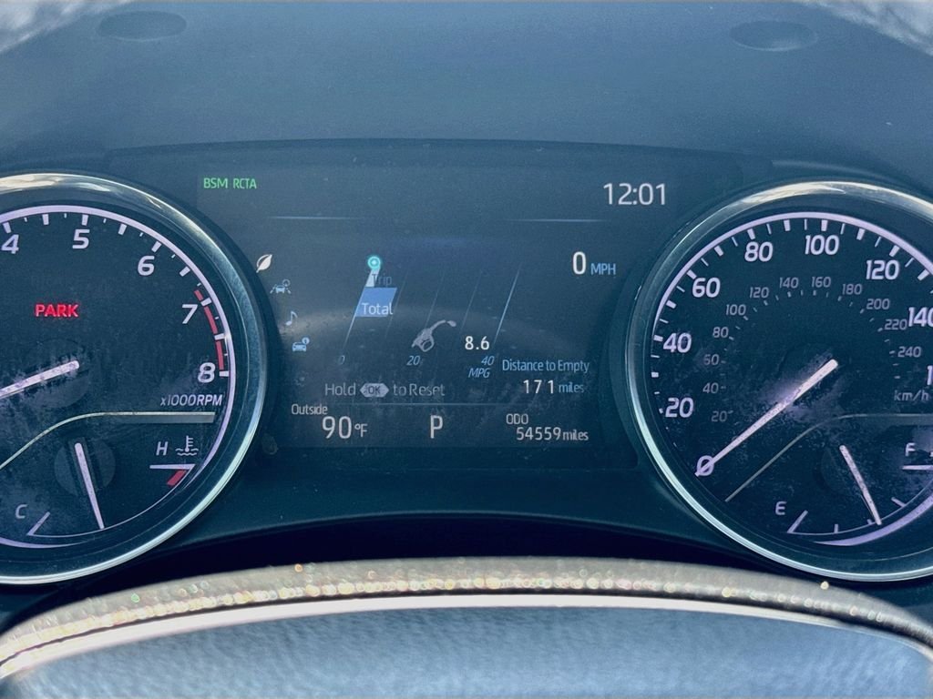 Used 2019 Celestial Silver Metallic Toyota XLE image 13